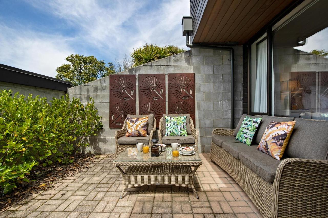 Distinctive Alpine Meadows Apartment ควีนส์ทาวน์ ภายนอก รูปภาพ